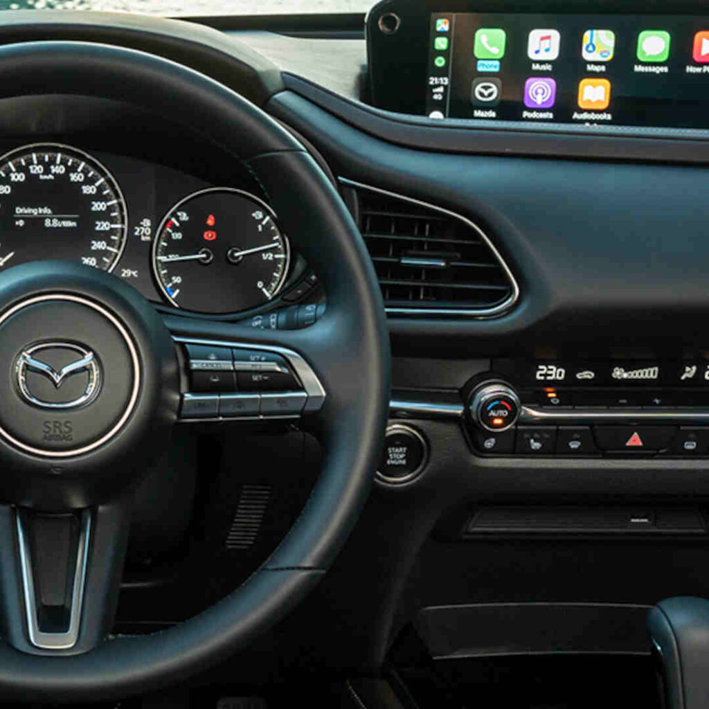 Mazda_Konnektivität_Apple_CarPlay_Android_Auto_Elektroauto_Hybridauto_E-Fahrzeug_Hybrid-Fahrzeug